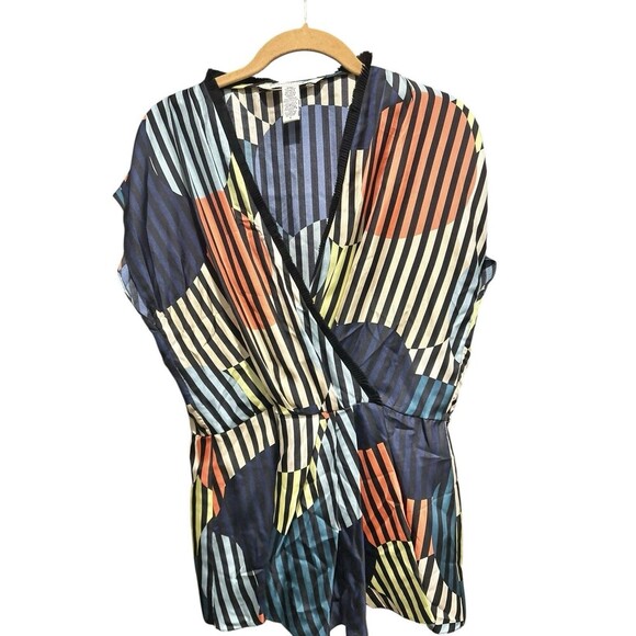Diane Von Furstenburg Blouse Faux Wrap Silk Striped Multicolor Size 8 Career - Picture 2 of 7